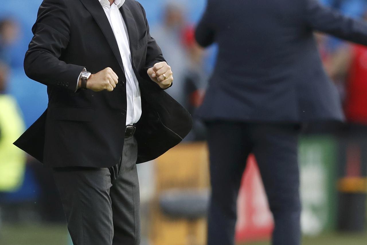 Football Soccer - Czech Republic v Turkey - EURO 2016 - Group D - Stade Bollaert-Delelis, Lens, France - 21/6/16 - Turkish head coach Fatih Terim celebrates their first goal. REUTERS/Carl Recine  Picture Supplied by Action Images