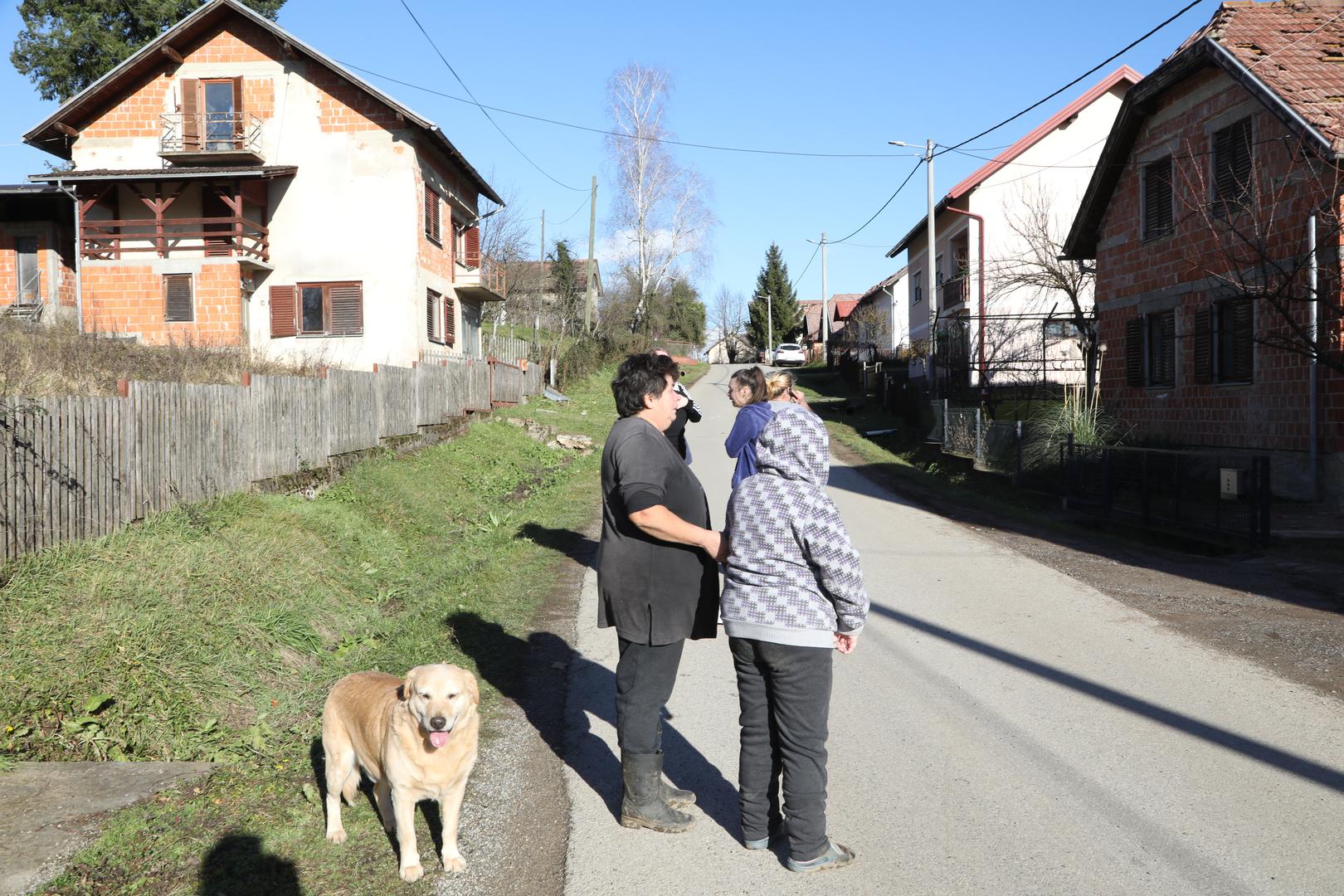 29.12.2020.Strašnik; novi potres jačine 6,3 koji je nanio stetu na kucama. Photo; Edina Zuko/PIXSELL