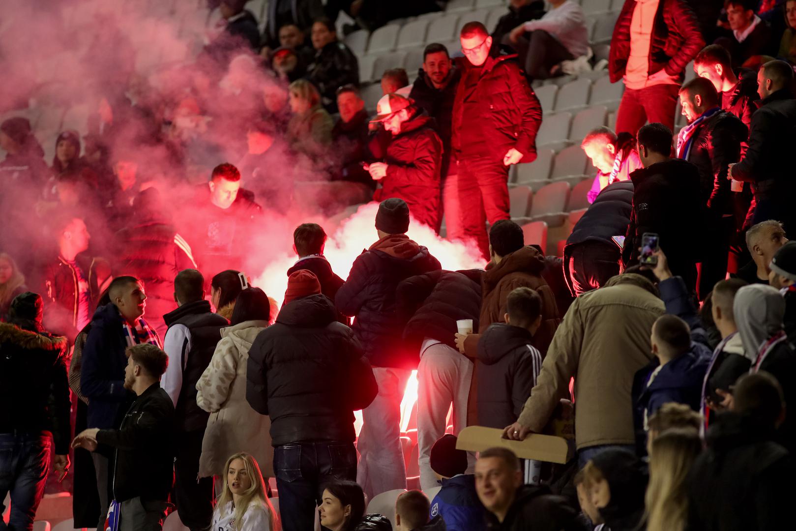 Stadion je rasprodan i derbi je odigran pred punim tribinama