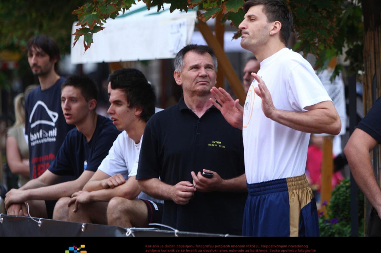 '19.06.2010.,Zagreb - Spektakularna ljetna sportsko zabavna turneja Kinder Sport Basket Tour odrzana je danas na Cvjetnom trgu. Jedan od promotora toura, Gordan Giricek. Photo: Davor Puklavec/PIXSELL'