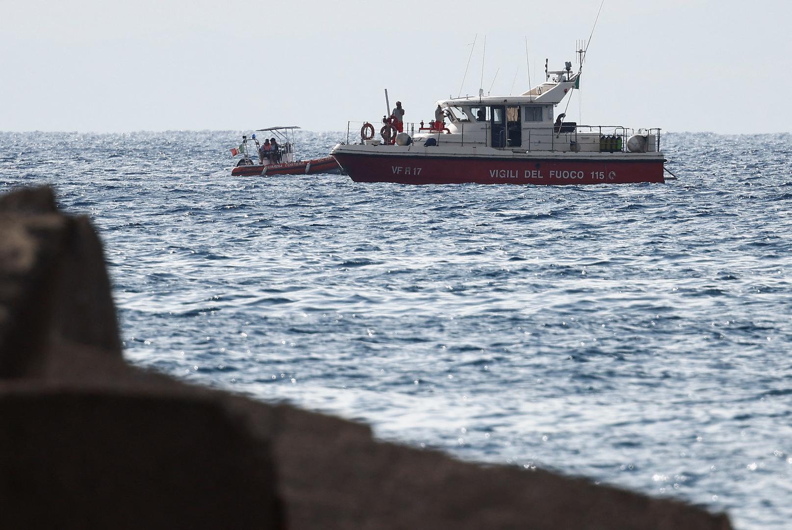 Rescue boats operate on the sea to search for the missing, including British entrepreneur Mike Lynch, after a luxury yacht sank off the coast of Porticello, near the Sicilian city of Palermo, Italy August 20, 2024. REUTERS/Guglielmo Mangiapane Photo: GUGLIELMO MANGIAPANE/REUTERS