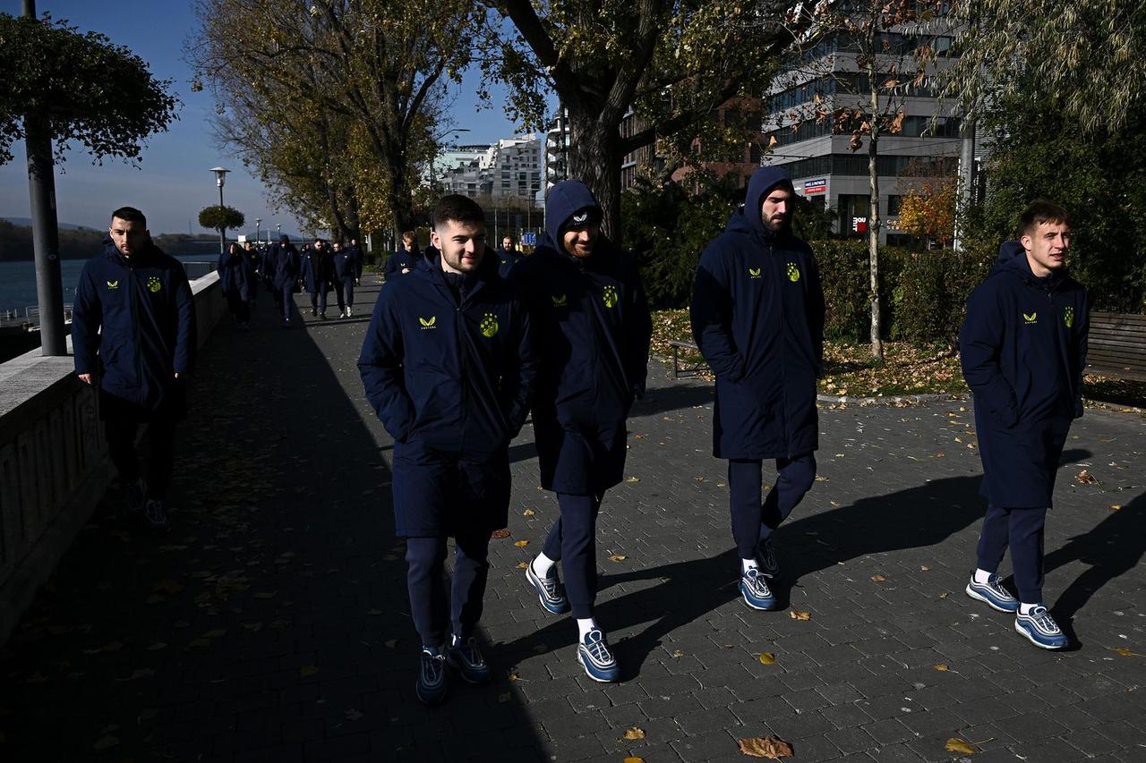 Bratislava: Igrači Dinama prošetali gradom uoči utakmice 4. kola Lige prvaka