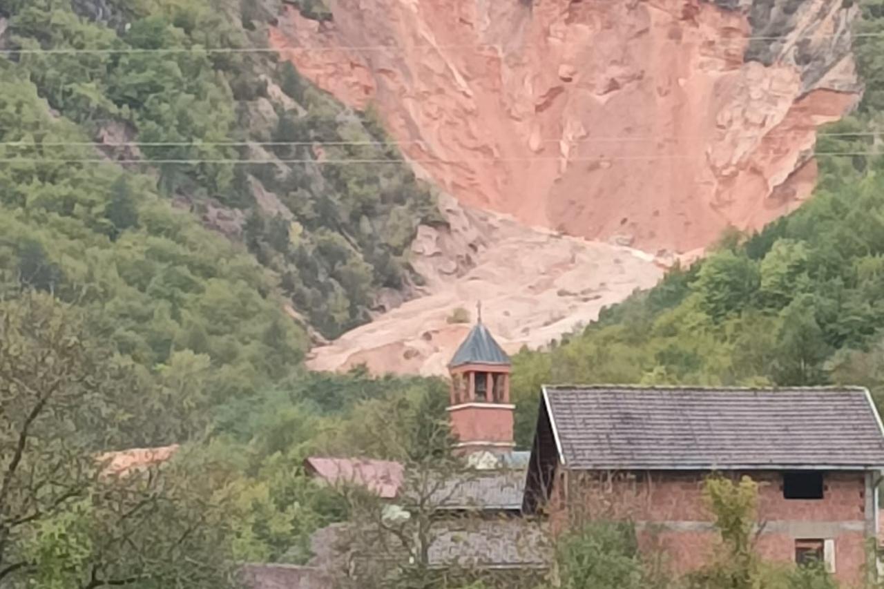 Donja Jablanica: Pripadnici Civilne zaštite pretražuju područje