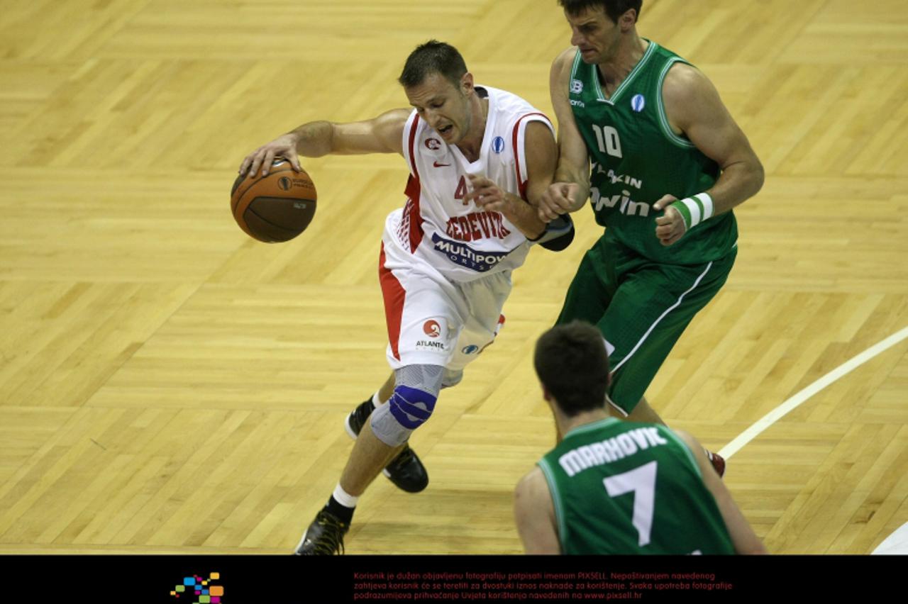 \'17.04.2011., Dvorana Palaverde Arena, Treviso, Italija - Kosarkaski Euro Cup, Final Four. Utakmica za trece mjesto Benetton Bwin- Cedevita Zagreb. Marino Bazdaric, Sandro Nicevic. Photo: Sanjin Stru