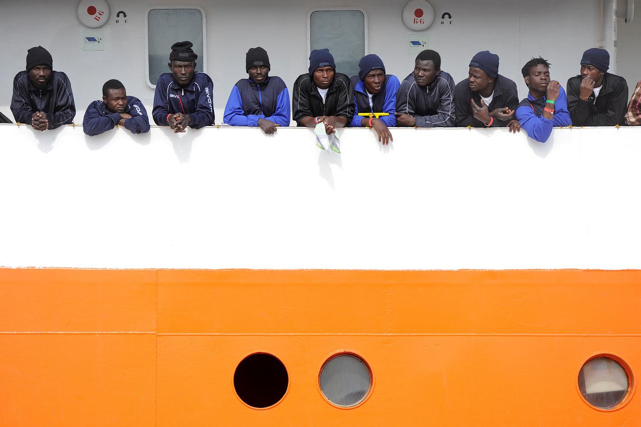 Migranti na brodovima u Italiji