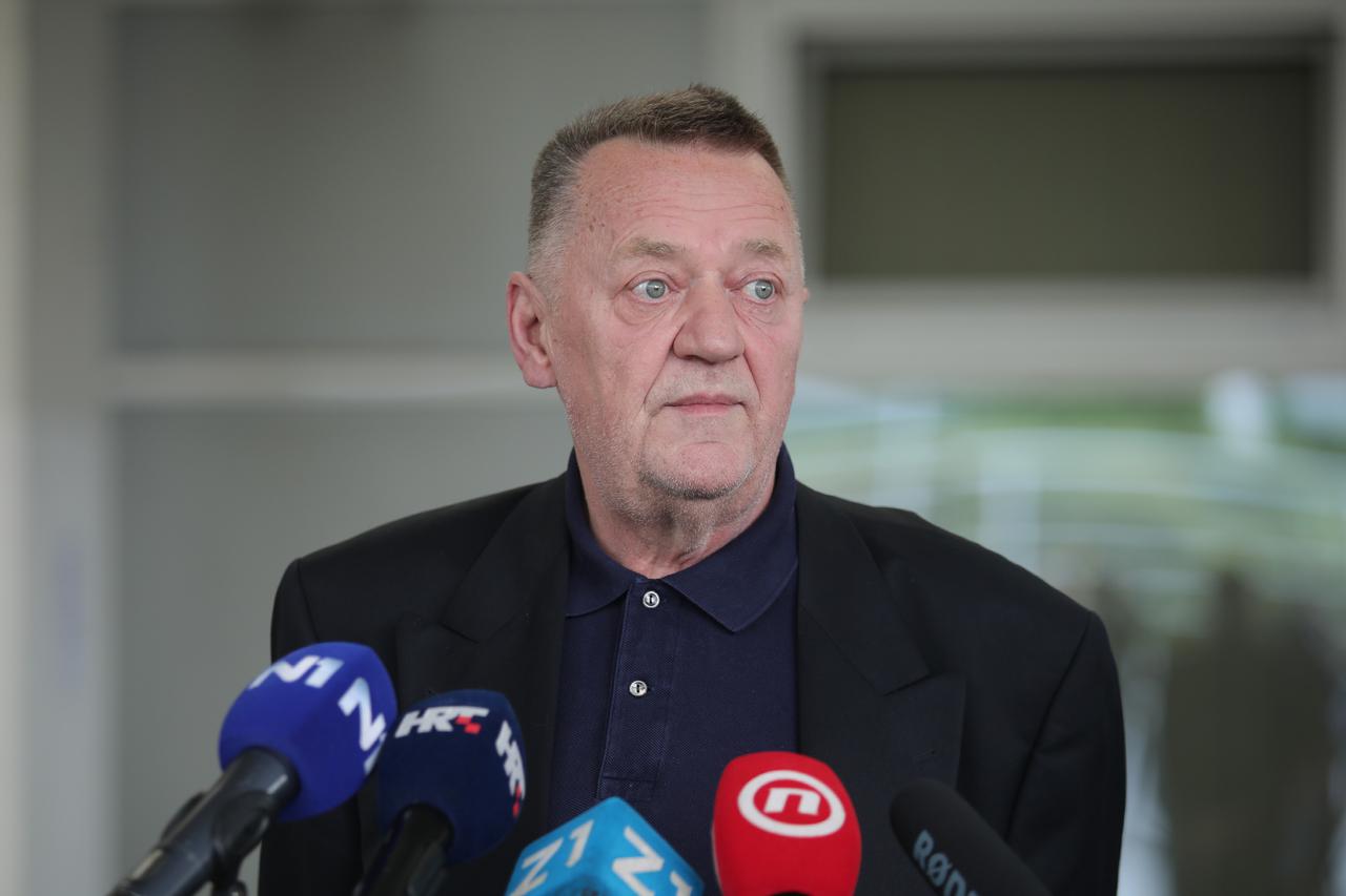 Zagreb: Milivoj Novak dao izjavu povodom kibernetičkog napada na KBC Zagreb