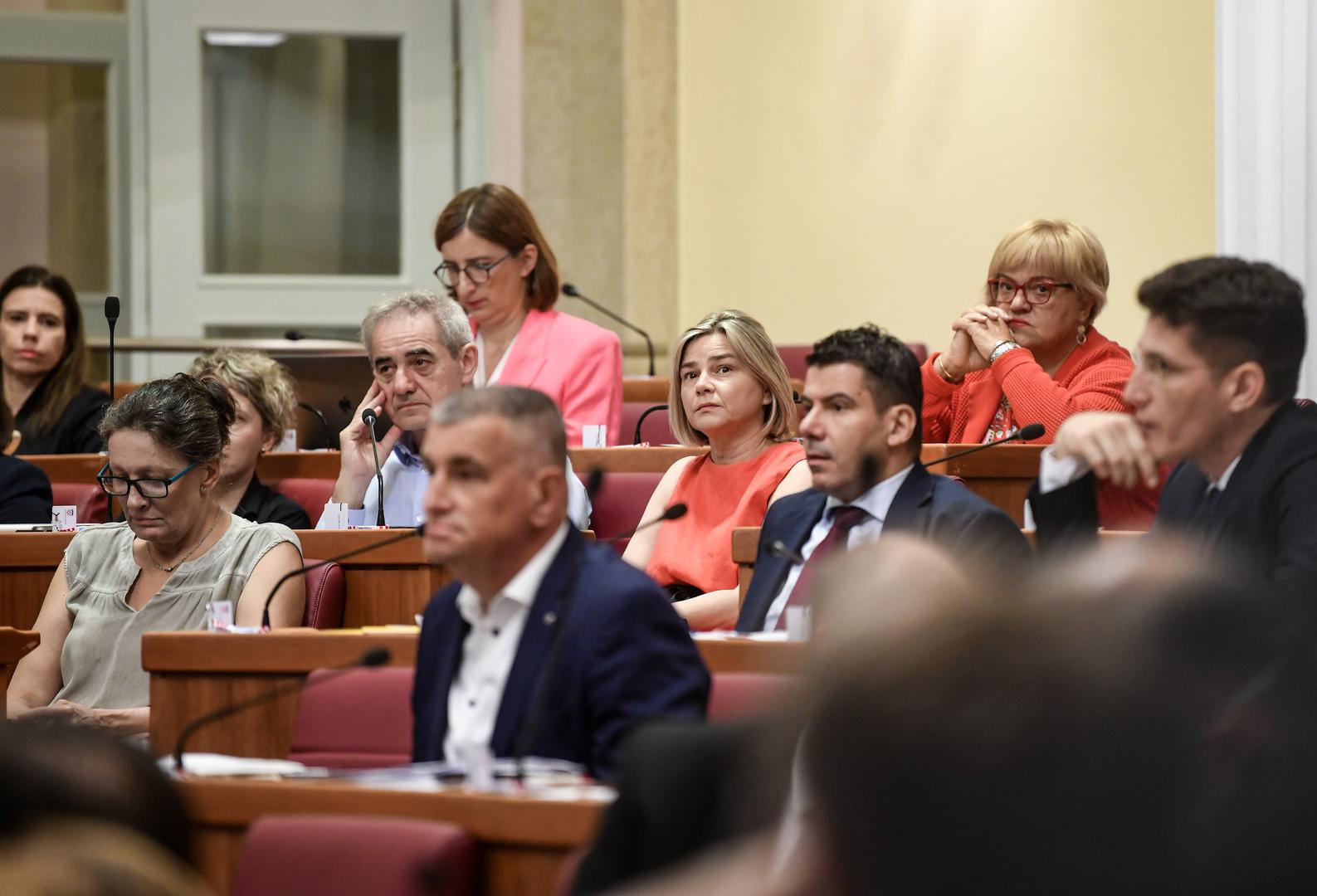 22.07.2023., Zagreb - Drugi dan izvanredne sjednica Sabora na temu plinske afere u HEP-u. Sandra Bencic, Anka Mrak Taritas Photo: Josip Regovic/PIXSELL