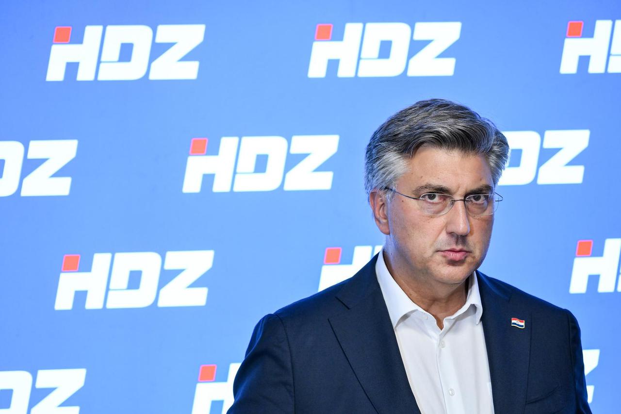 Zagreb: Andrej Plenković dao je izjavu medijima