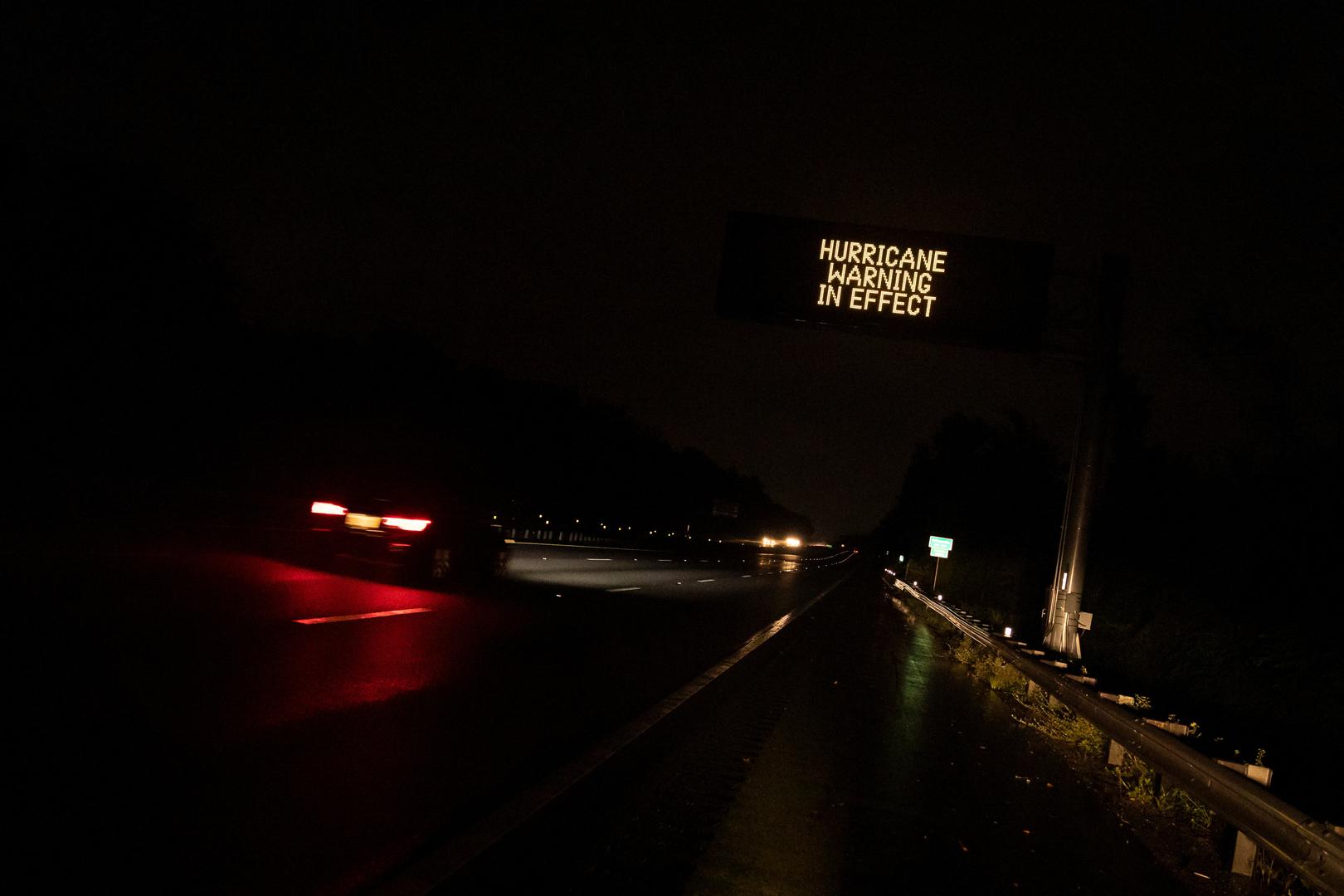 A warning sign is seen on I-75 interstate highway, ahead of the arrival of Hurricane Idalia in Gainesville, Florida, U.S., August 30, 2023. REUTERS/Marco Bello Photo: MARCO BELLO/REUTERS