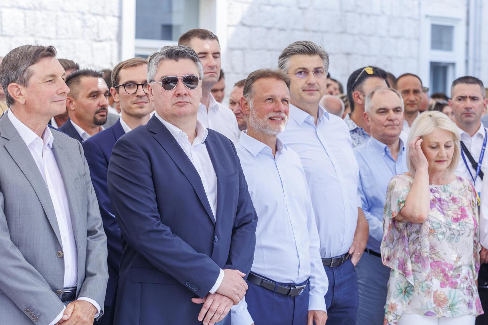 07.08.2022., Sinj - Predsjednik RH Zoran Milanovic, premijer Andrej Plenkovic s ministrima, predsjednik Republike Slovenije Borut Pahor sudjelovali su na Vojvodinom prijemu u Alkarskim dvorima.
Borut Pahor, Zoran Milanovic, Gordan Jandrokovic, Andrej Plenkovic
Photo:   Photo: Miroslav Lelas/PIXSELL