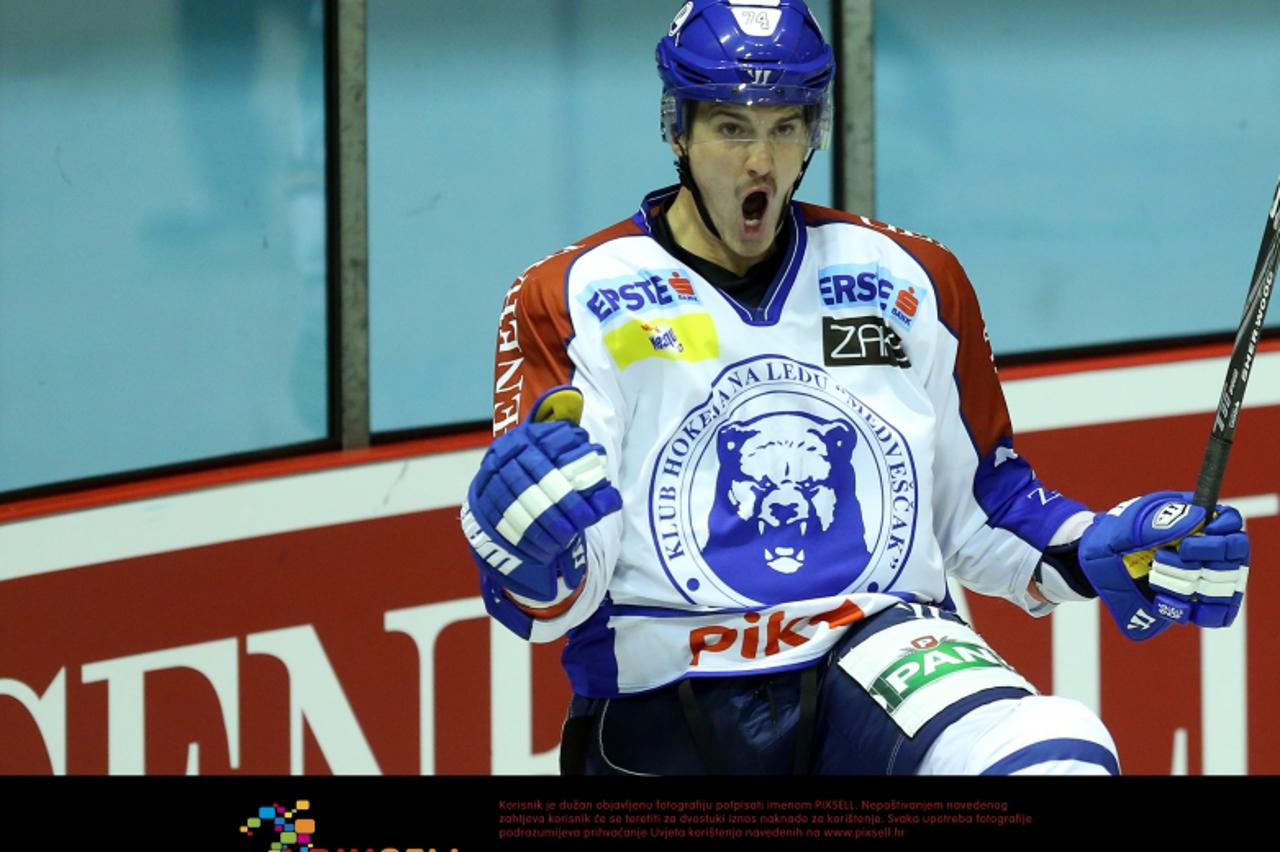 'SPECIJAL MAX 29.08.2012., Dom sportova, Zagreb - Hokej na ledu. Prijateljska utakmica uoci nove sezone, Medvescak - Olimpija. Nathan Perkovich. Photo: Sanjin Strukic/PIXSELL'