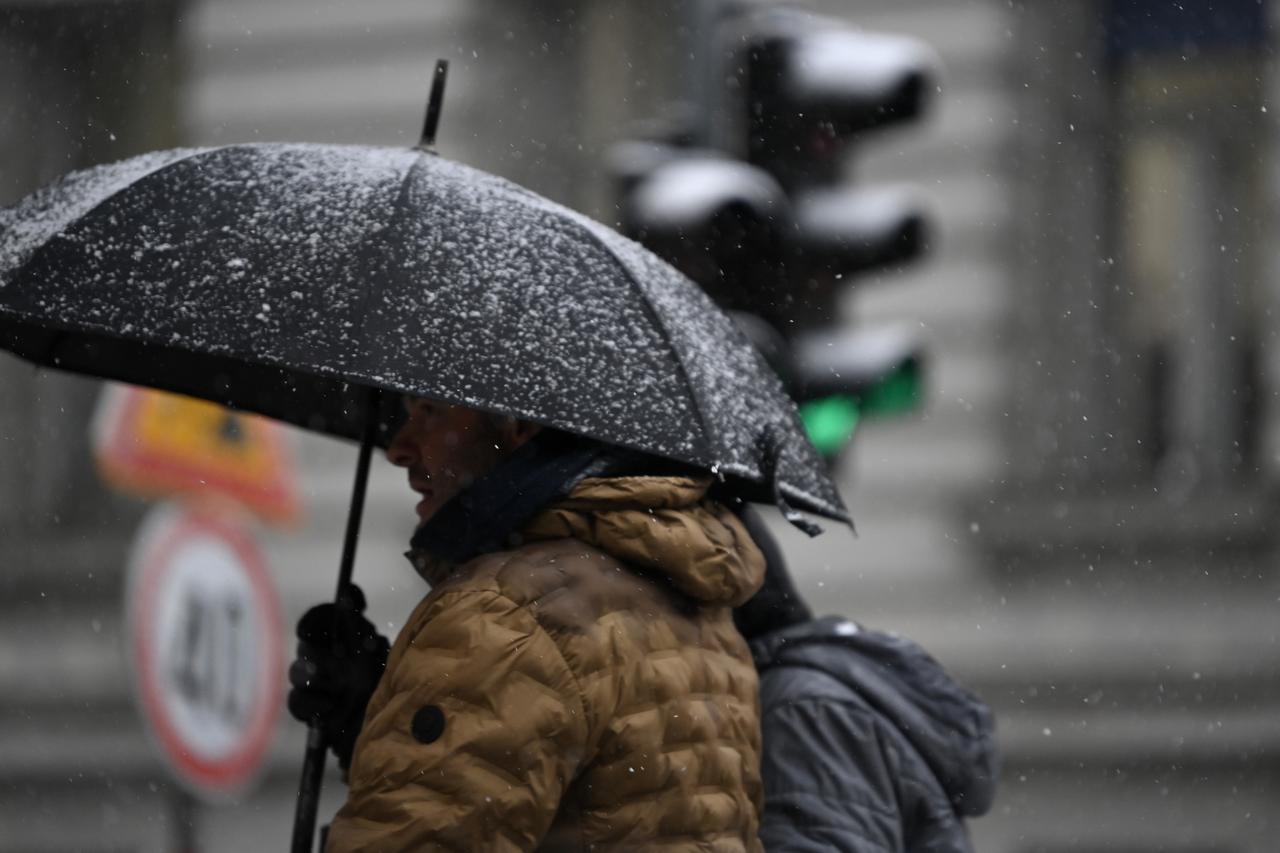 Zagreb: Zahla?enje i snijeg na ulicama grada 