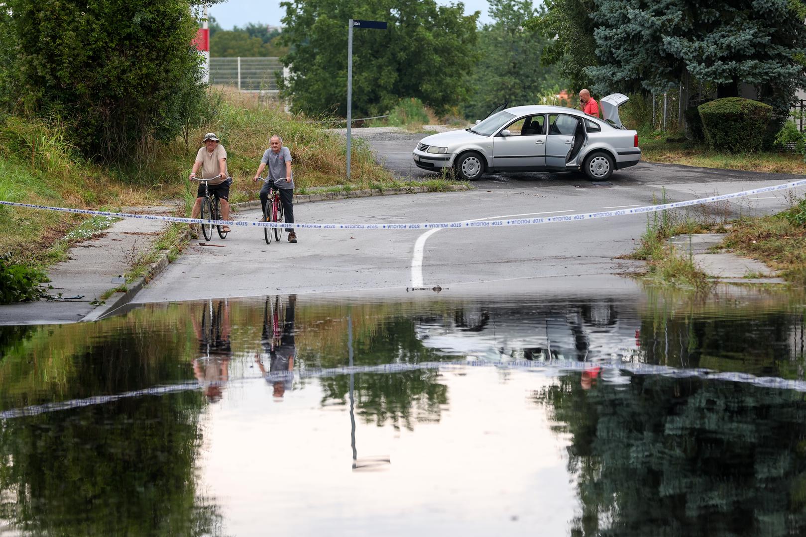 20.07.2024., Zagreb -  Poplavljeni podvoznjak u ulici Bani u naselju Buzinu. Photo: Igor Kralj/PIXSELL