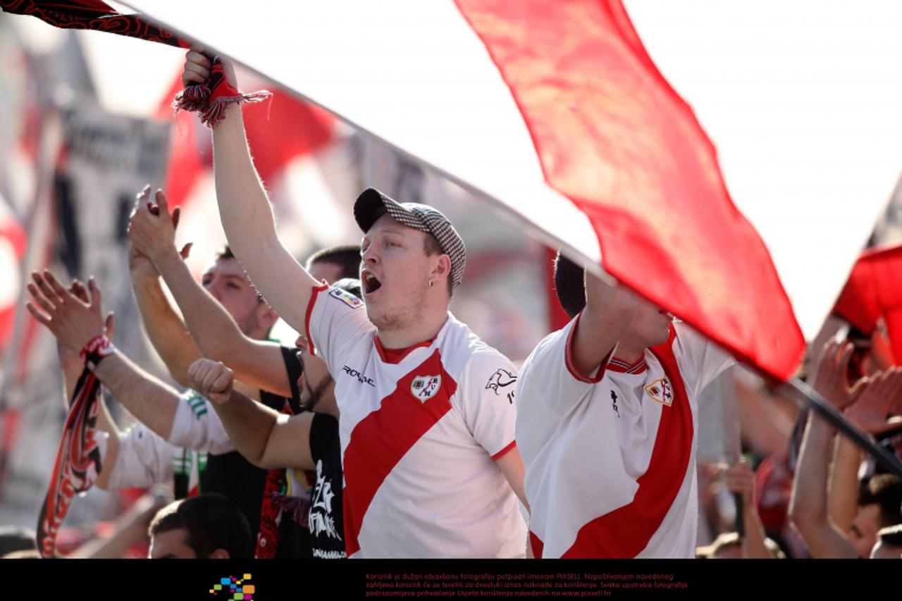 'Rayo Vallecano's fans during La Liga Match. February 26, 2012. Foto © nph / Alvaro Hernandez) *** Local Caption ***     '