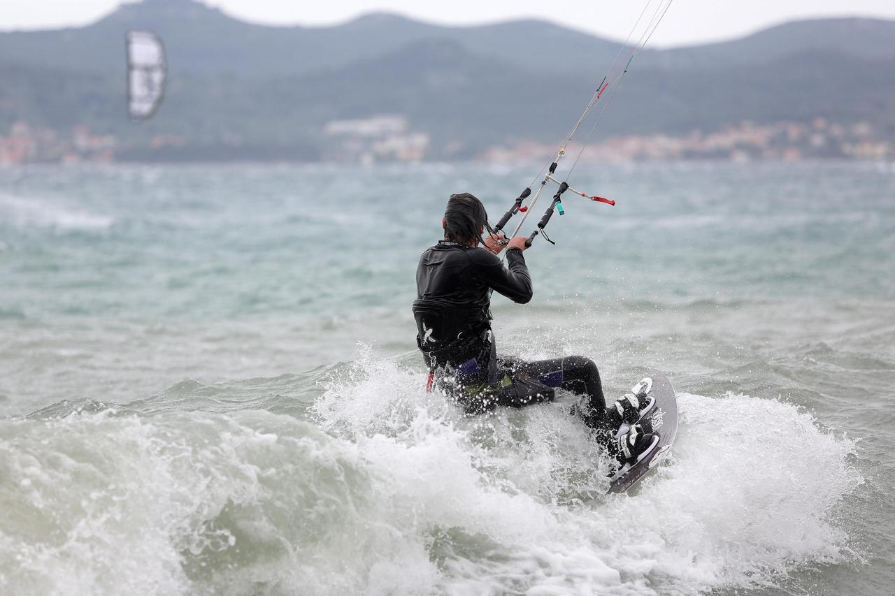 Kitesurfer