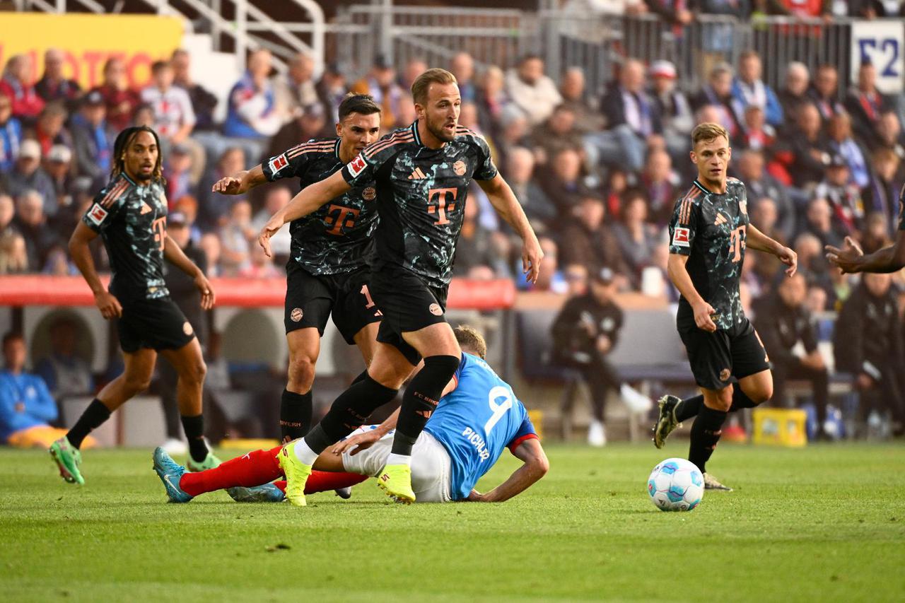 Holstein Kiel - Bayern Munich