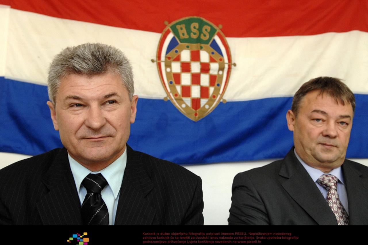 '17.05.2012., Cakovec- Novi predsjednik HSS-a Branko Hrg u Cakovcu odrzao press konferenciju. Branko Hrg i Zoran Vidovic. Photo: Vjeran Zganec-Rogulja/PIXSELL'