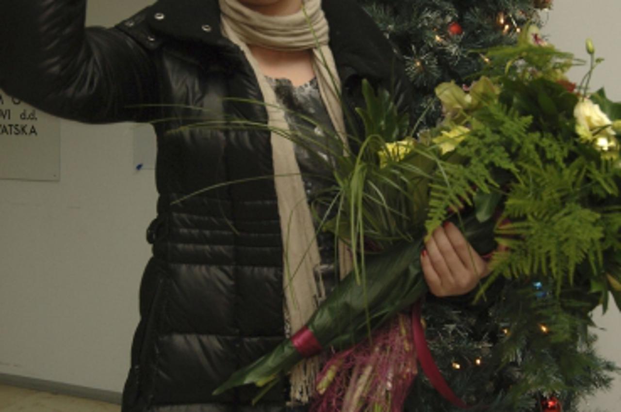 '15.12.2009.,Dubrovnik - Docek Sanje Jovanovic u dubrovackoj zracnoj luci. Photo: Zvonimir Pandza/PIXSELL'