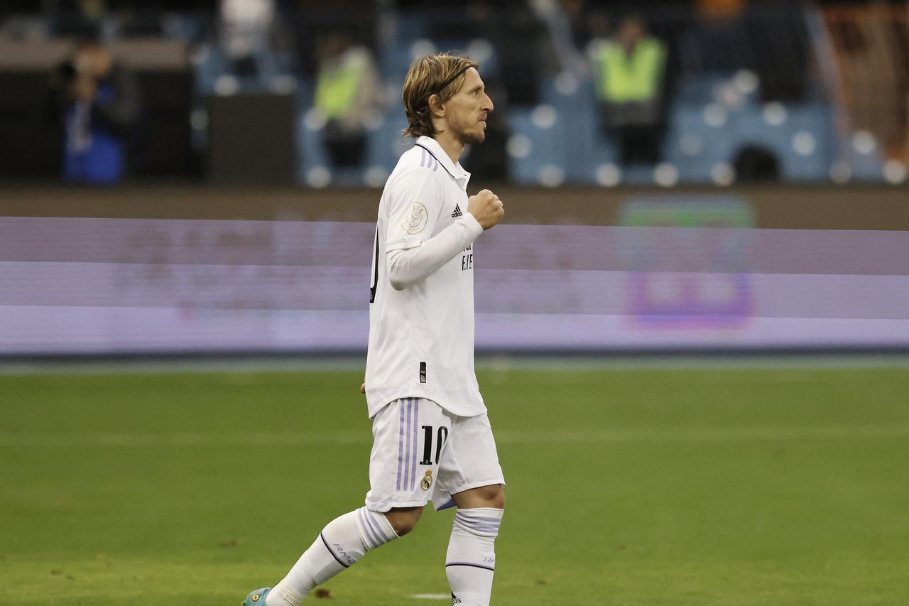 Spanish Super Cup - Semi Final - Valencia v Real Madrid