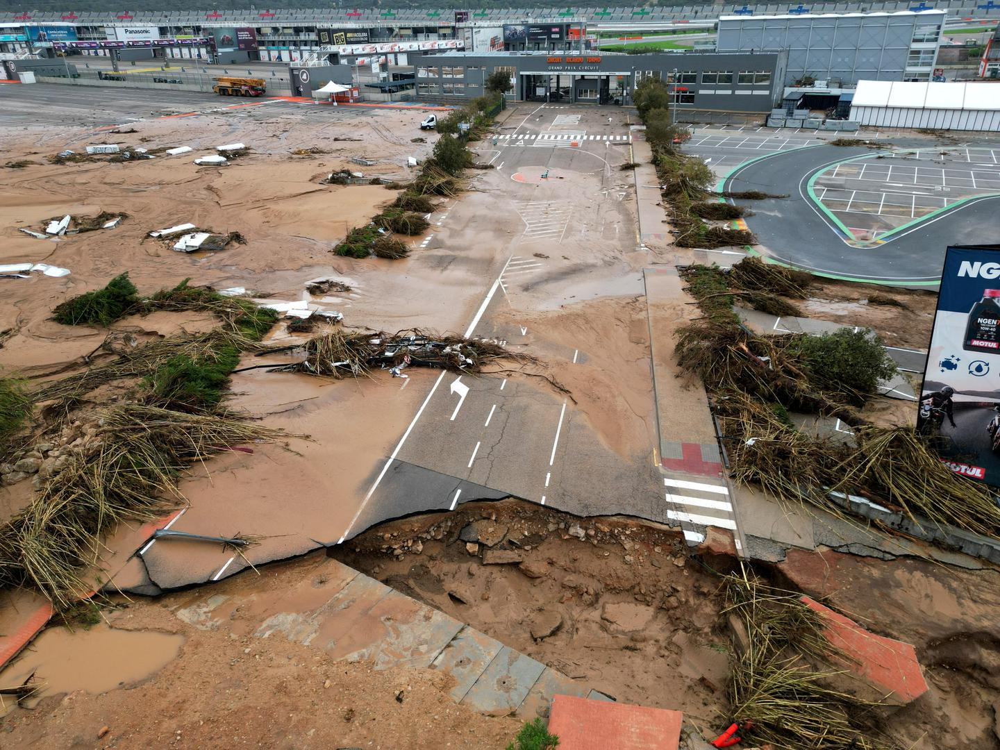 Valencia Grand Prix je odgođena, zbog poplava neće se održati Moto GP. Staza izgleda neprepoznatljivo. 