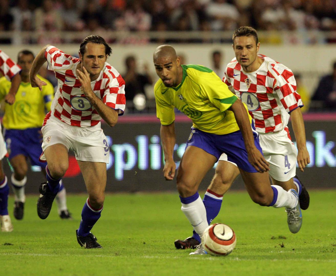 Adriano - Nekadašnji napadač Intera i brazilske nogometne reprezentacije nikada nije bio poznat po uzornom sportskom životu, a sličnim je tempom nastavio i po završetku karijere. Adriano je kopačke o klin objesio 2016., a od tada se 42-godišnjak u javnosti pojavljuje najviše zbog nezdravih navika kojima je sklon. 