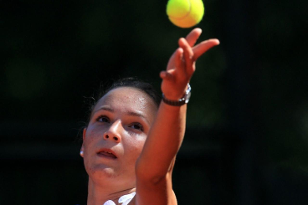 '10.05.2011., Zagreb - Na SRC Mladost poceo Pliva Zagreb Open teniski turnir. 2. kolo,  Mateja Kraljevic - Donna Vekic. Photo: Antonio Bronic/PIXSELL'