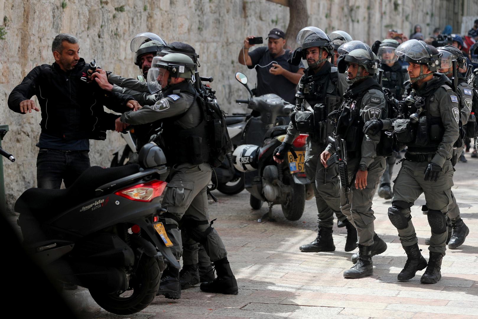 Israeli police clash with Palestinians at the compound that houses Al-Aqsa Mosque in Jerusalem Israeli police detain a Palestinian during clashes at the compound that houses Al-Aqsa Mosque, known to Muslims as Noble Sanctuary and to Jews as Temple Mount, in Jerusalem's Old City, May 10, 2021. REUTERS/Ammar Awad AMMAR AWAD