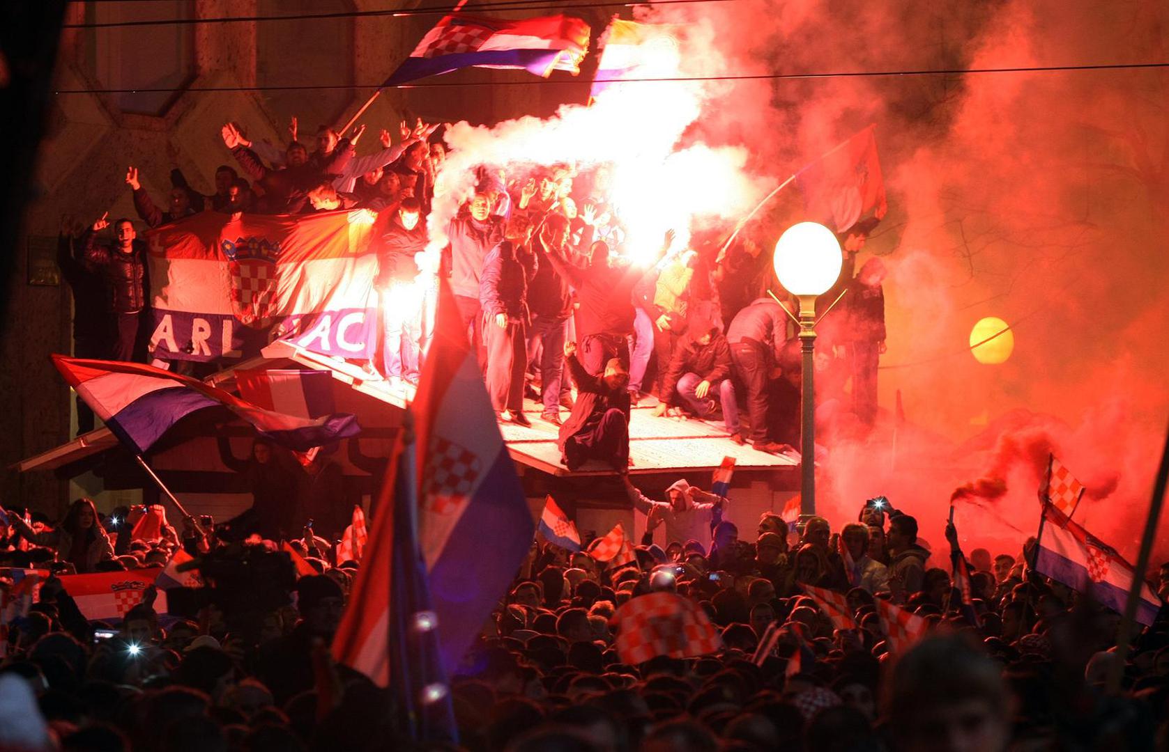 U ušima još i danas odzvanjaju riječi kojima su uvedeni u hrvatski zračni prostor