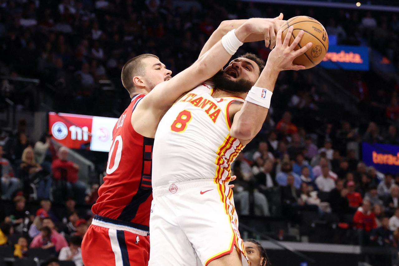 NBA: Atlanta Hawks at Los Angeles Clippers