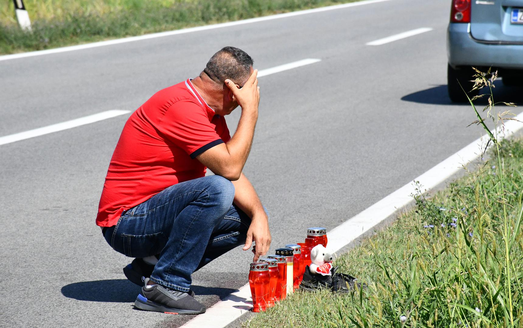 24.08.2024.,  Cage - Mjesto gdje je u petak navecer poginuo dječak (13) koji se vozio biciklom,. Na njega je automobilom naletio alkoholizirani vozac koji se udaljio s mjesta nesrece. Photo: Ivica Galovic/PIXSELL