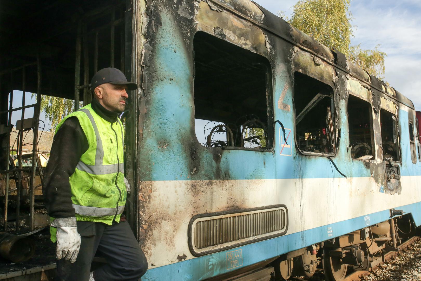 17.10.2020., Nasice - Sinoc oko 21 sat zapalio se putnicki vlak na relaciji Osijek - Virovitica. Nastradalih nema a ocevid je u tjeku. 
Photo: Dubravka Petric/PIXSELL