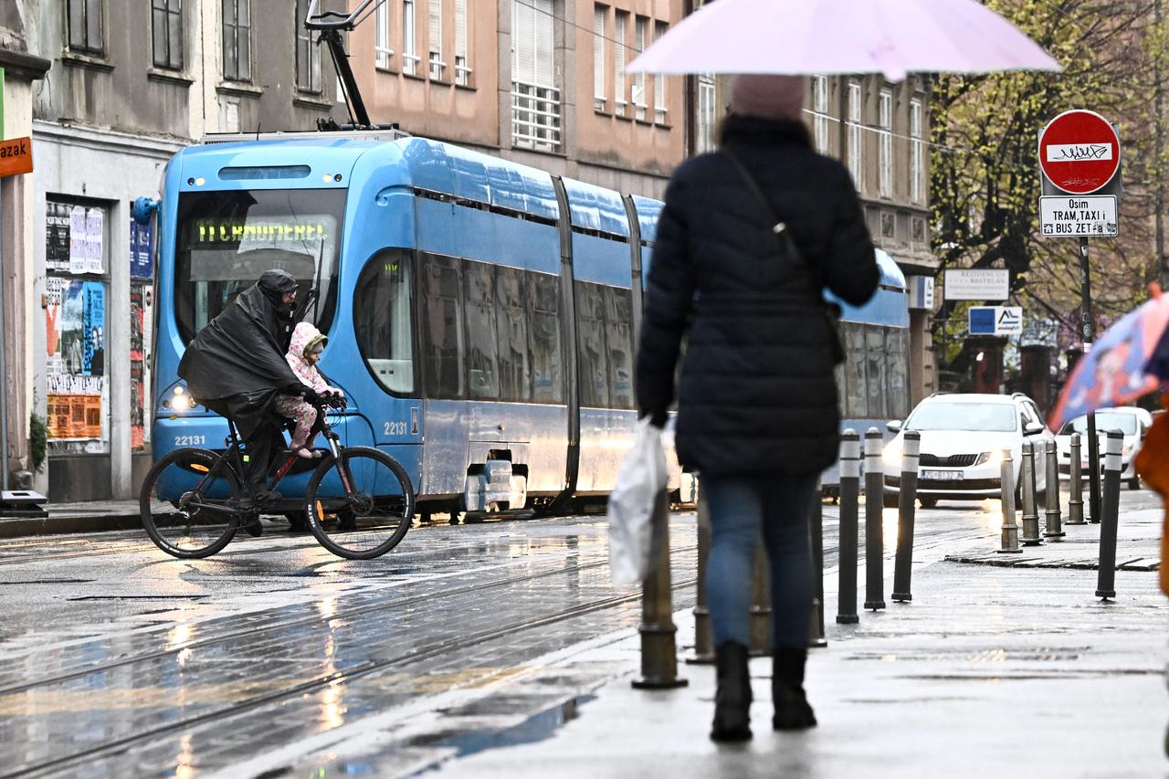 Zagreb se probudio okupan kišom