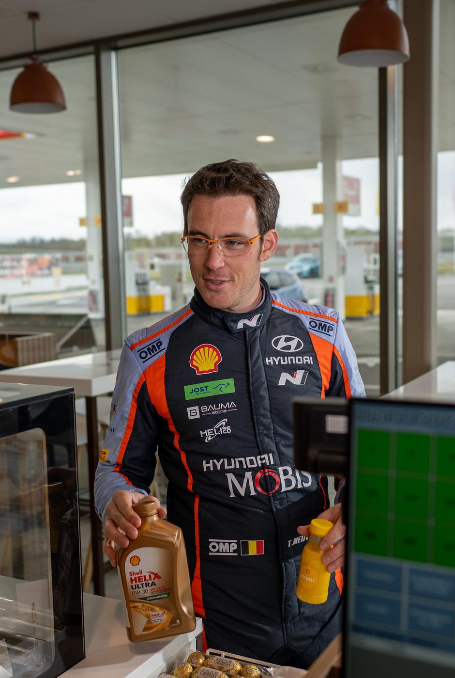 Thierry Neuville posjetio Shell postaju Ivanja Reka