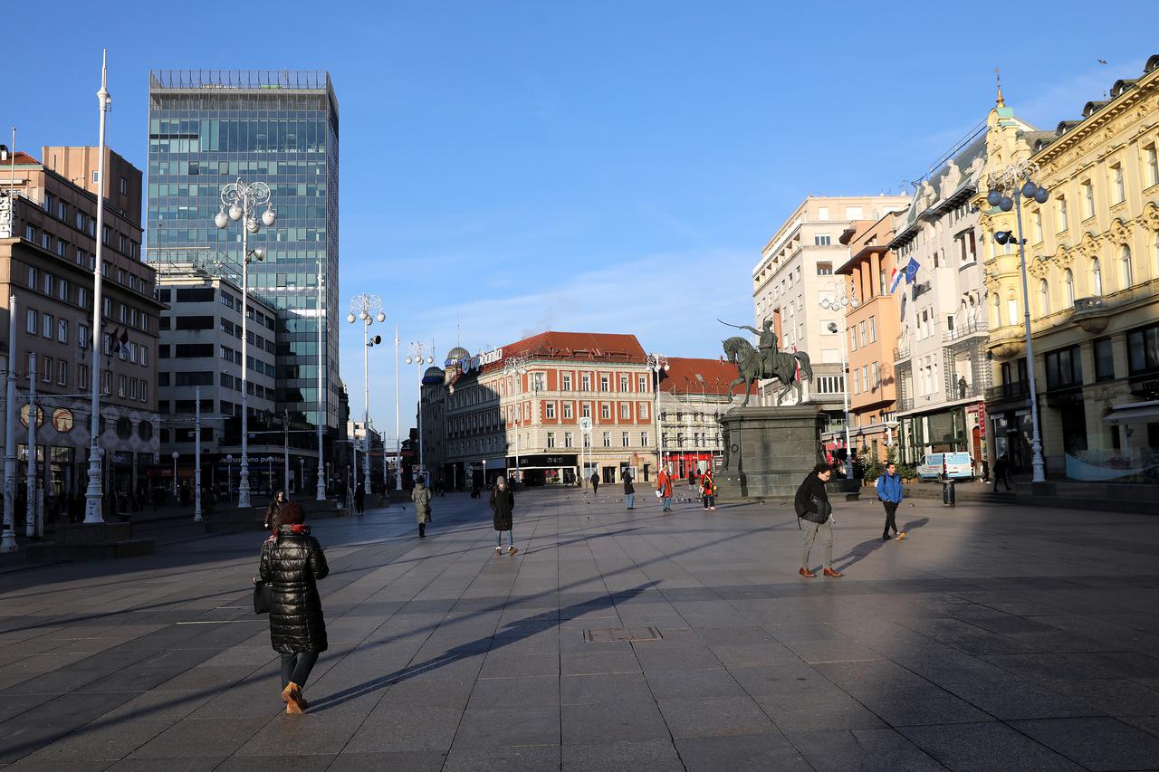 Sunčano i hladno jutro u Zagrebu