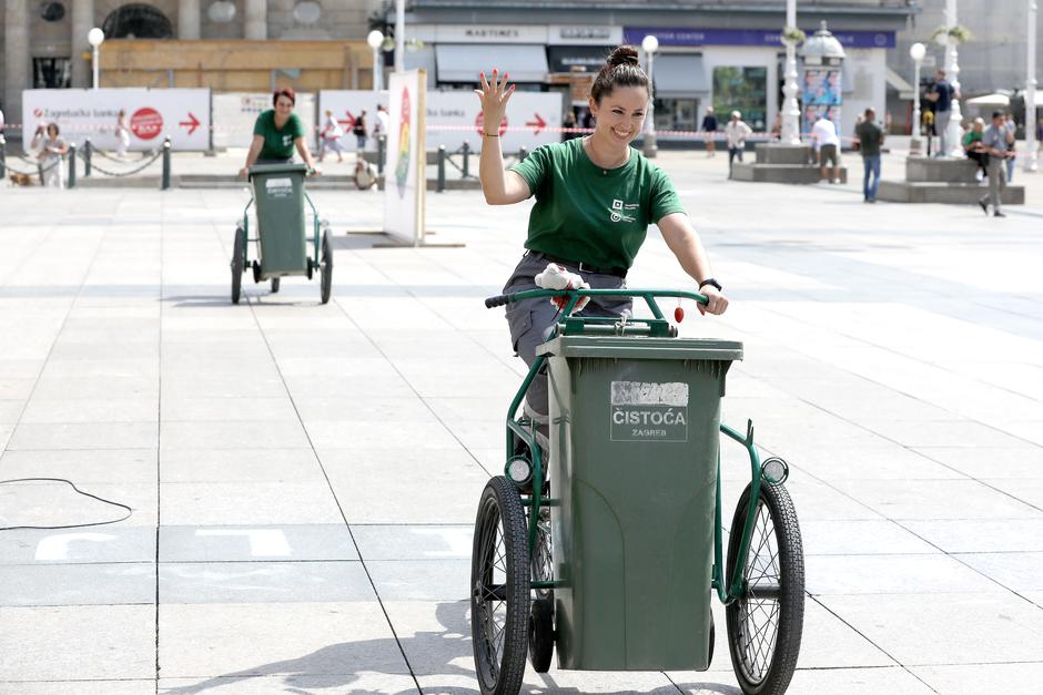 Zagreb: Utrka smetlara na Trgu bana Josipa Jelačića