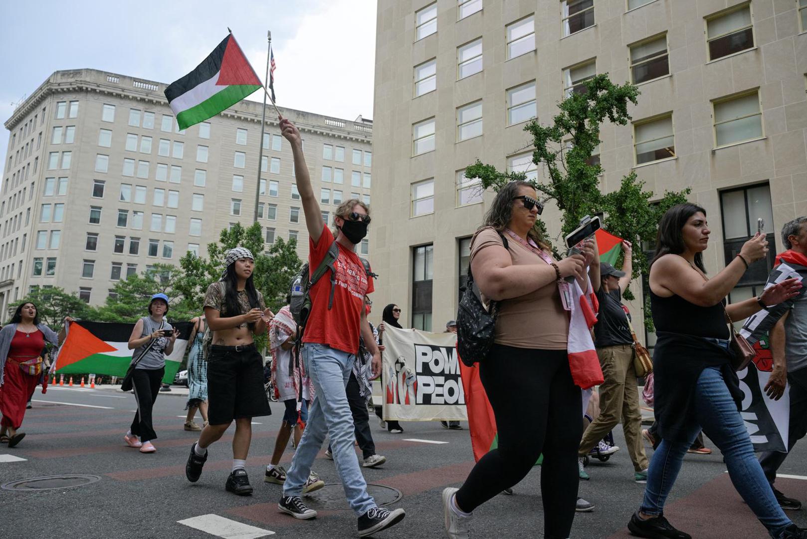 Demonstrators march during a pro-Palestinian protest on the day Israeli Prime Minister Benjamin Netanyahu is scheduled to meet with U.S. President Joe Biden and Vice President Kamala Harris in Washington, U.S., July 25, 2024. REUTERS/Craig Hudson Photo: CRAIG HUDSON/REUTERS