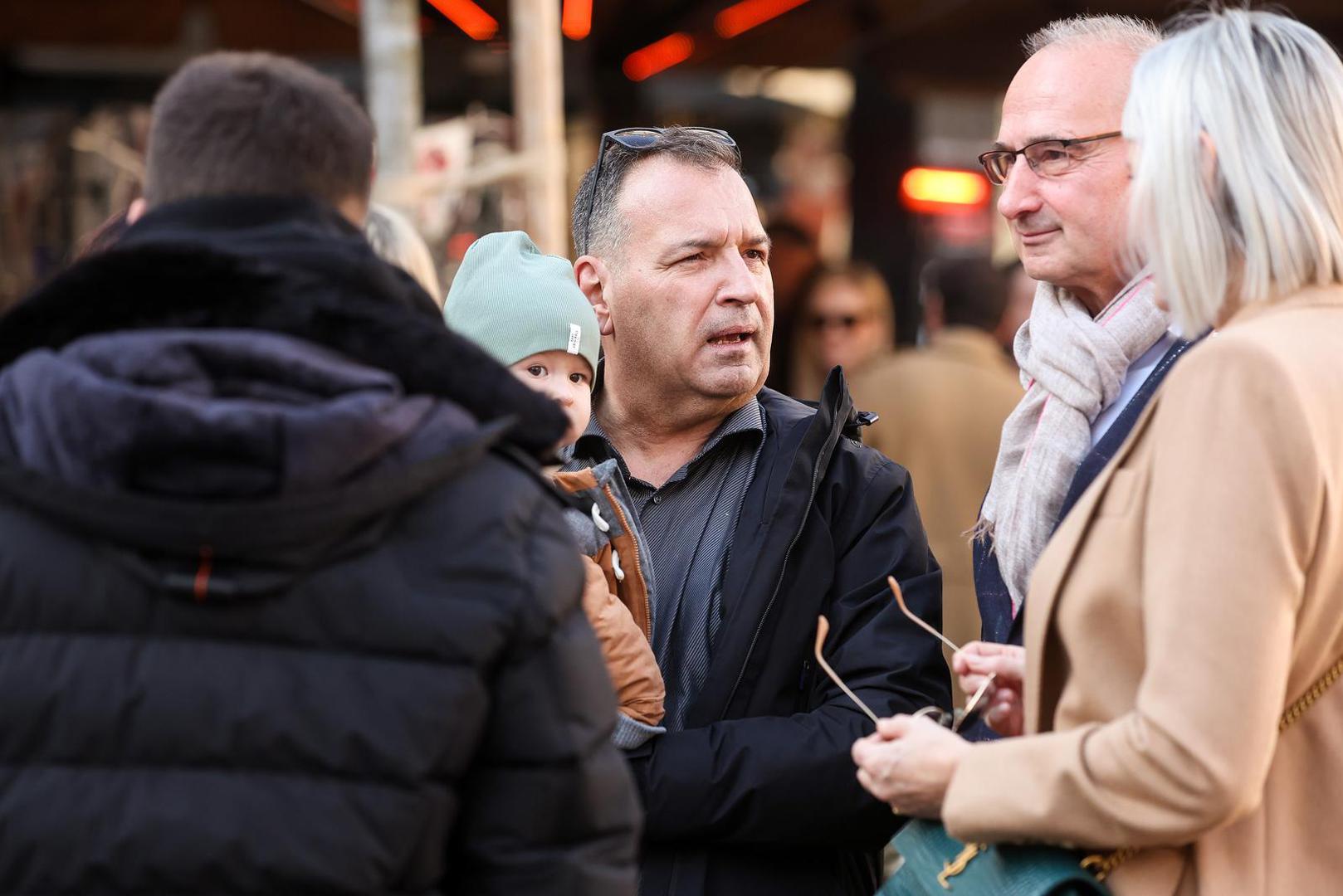 31.12.2022., Zagreb - Poznate osobe u centru garada na spici. Vili Beros, Gordan Grlic Radman, Marijana Grlic Radman, Jasminka Beros. Photo: Luka Stanzl/PIXSELL