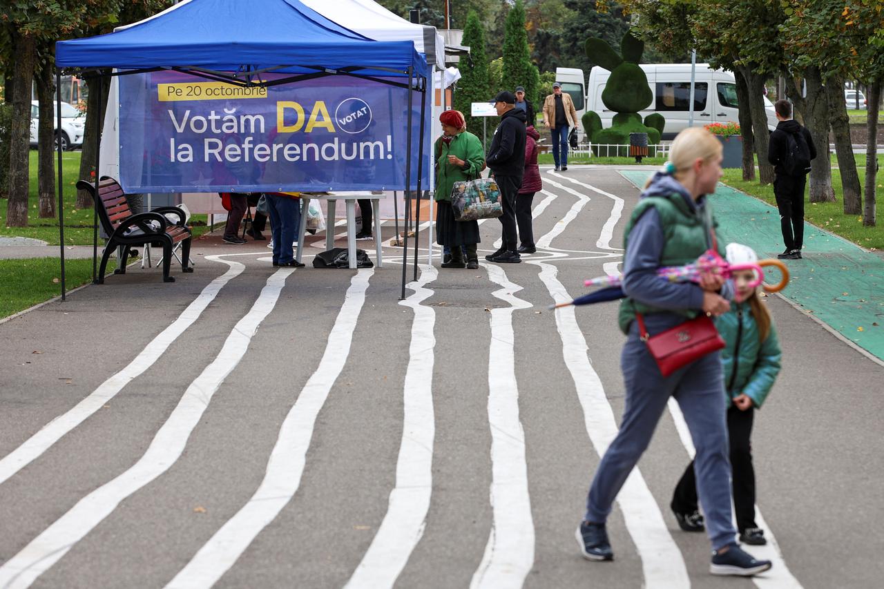 Moldova's presidential candidates campaign ahead of election