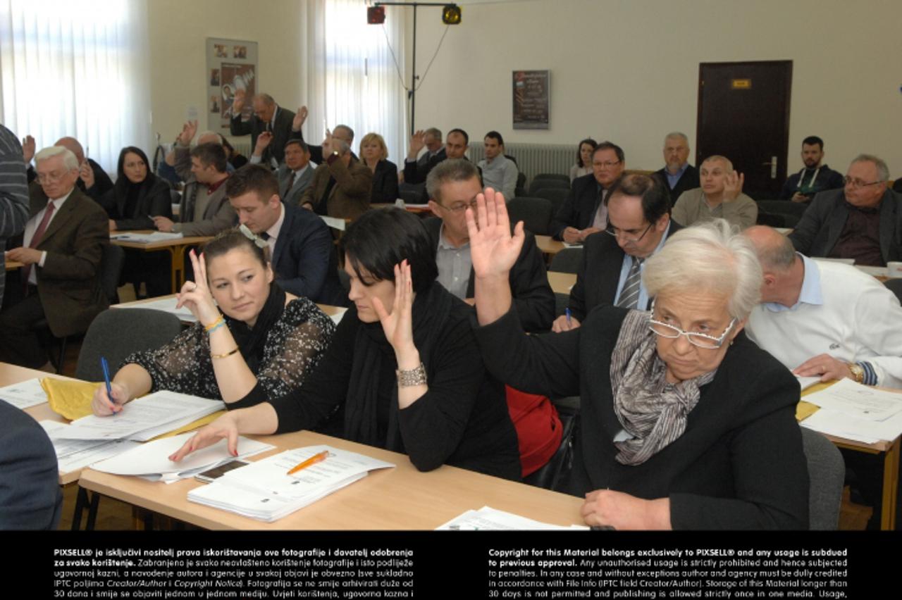 '08.04.2013. Krapina -Oodrzana 21. zupanijska sjednica Krapinsko-zagorske zupanije na kojoj se raspravljalo o proracunu i cestama u Krapinsko-zagorskoj zupaniji. Photo: Matija Topolovec/PIXSELL'