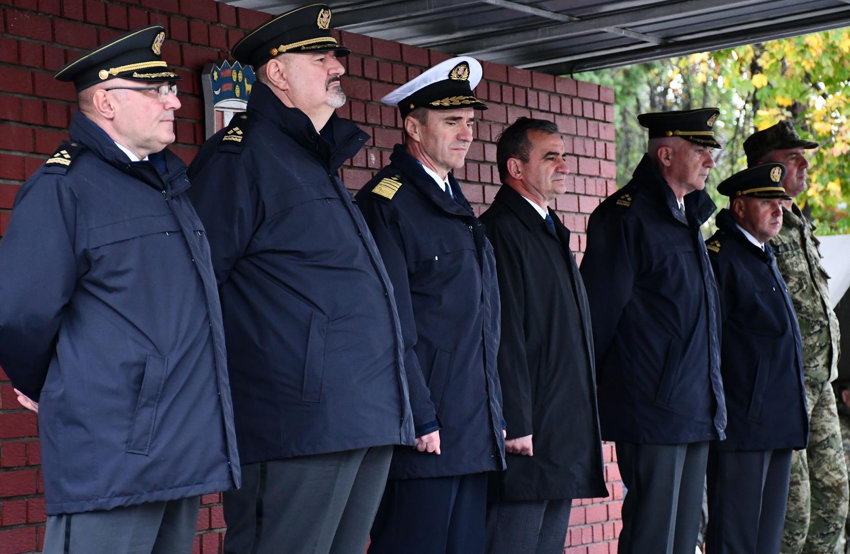 03.11.2023., Požega -  U Vojarni 123. brigade HV Pozega prisegnuo 40. narastaj rocnika na dragovoljnom vojnom osposobljavanju. Prisegu je dalo 75 rocnika, medju kojima je 62 muskarca i 13 zena. Svecanosti je nazocio nacelnik Glavnog stozera Oruzanih snaga RH admiral Robert Hranj. Photo: Ivica Galovic/PIXSELL