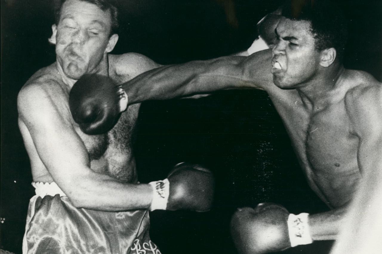 Aug. 08, 1966 - Heavyweight championships of the world - Earls Court champion - Cassius Clay v Brian London: At Earls Court London, this evening Cassius Clay, or (Muhammed Ali) the World Heavyweight Champion, beat Brian London, the British Challenger by k