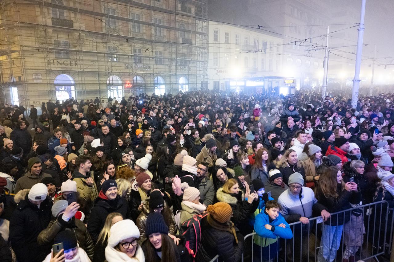 Zagreb: Miach održala koncert na glavnom gradskom trgu