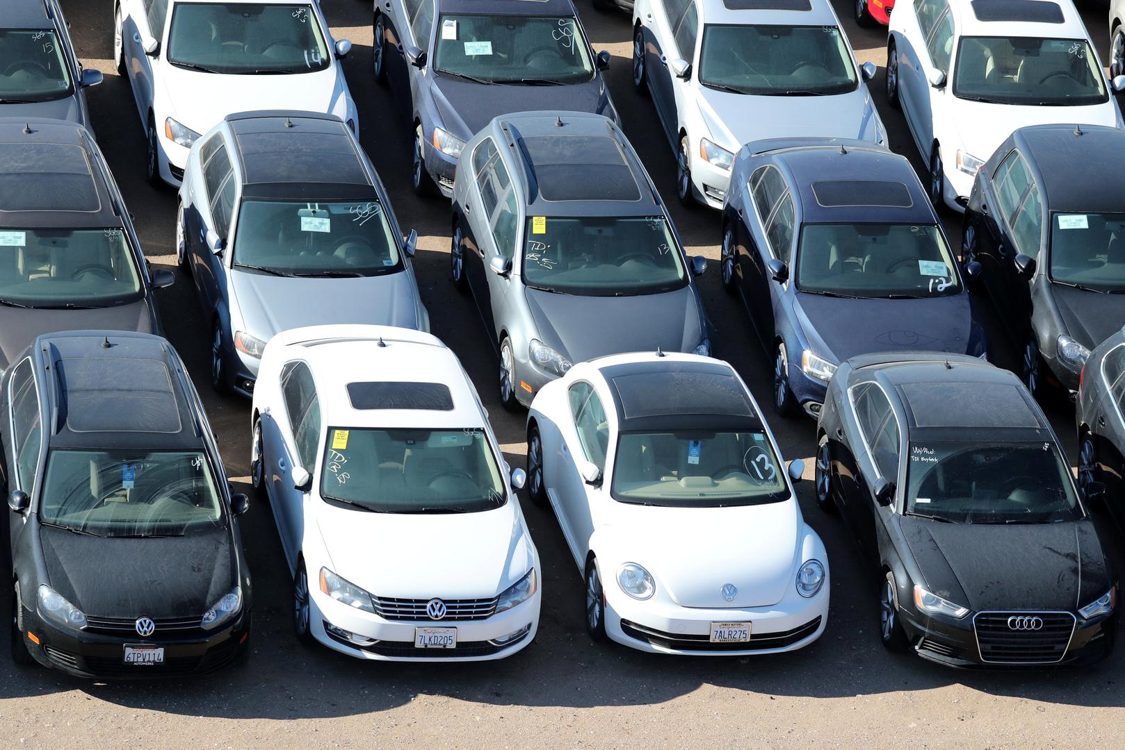 Međutim, nisu svi uskladišteni. U prosincu je Volkswagen objavio da je uništio oko 28.000 vozila, a ponovno prodao još 13.000
