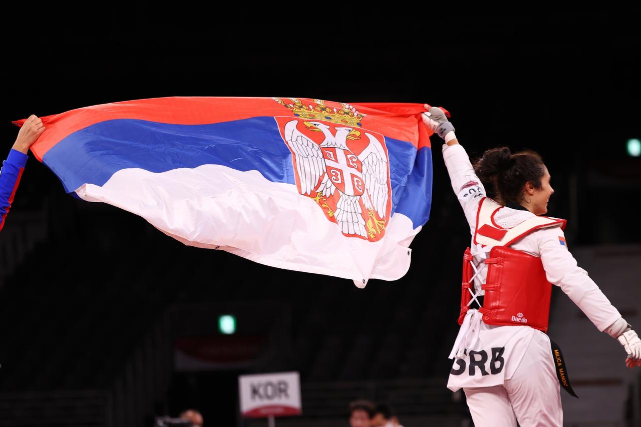 Taekwondo - Women's Heavyweight +67kg - Gold medal match