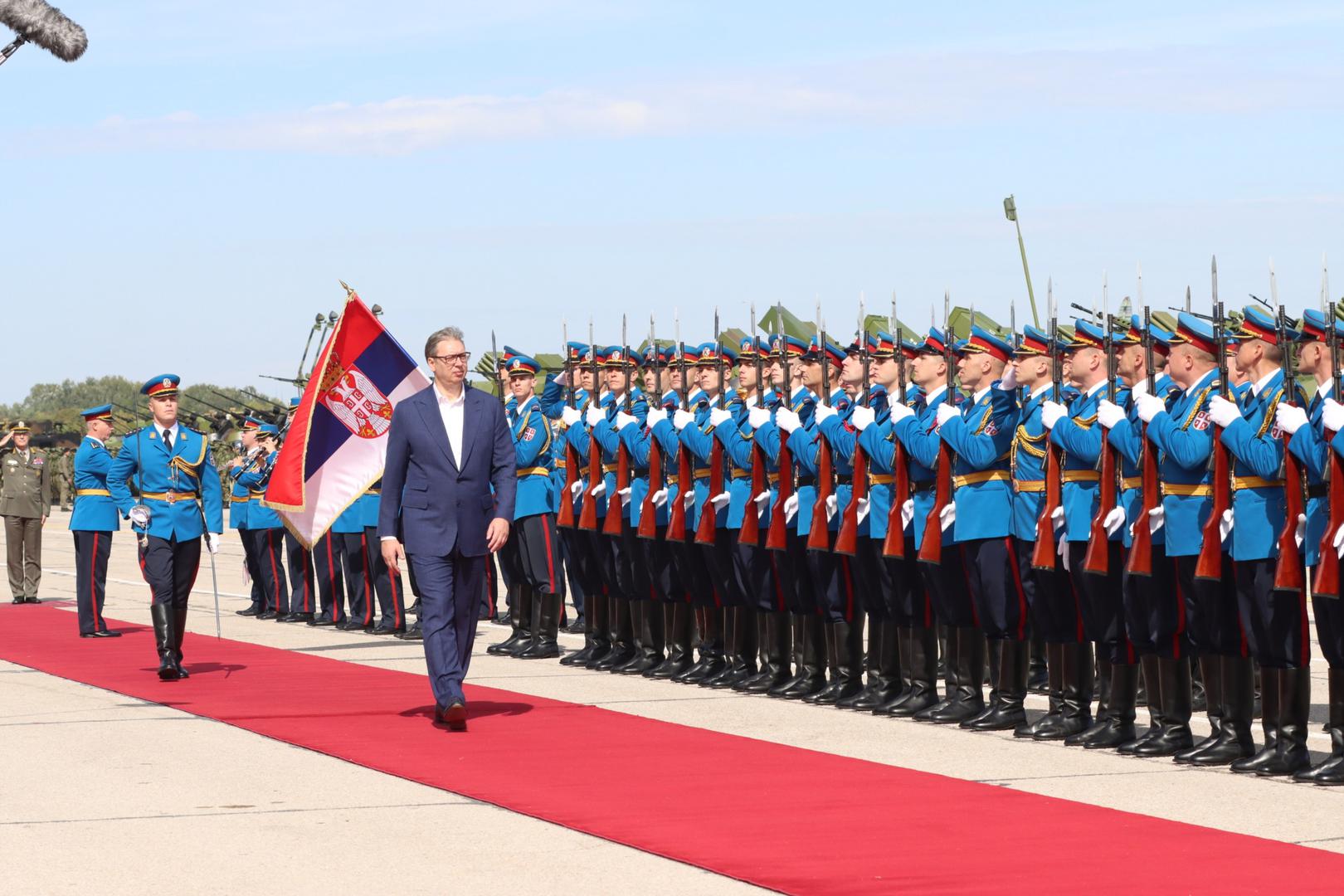 Na vojnom aerodromu "Pukovnik-pilot Milenko Pavlović" prikazani su brojno naoružanje i vojna oprema. Vježbi su prisustvovali predsjednik Srbije Aleksandar Vučić, ministar obrane Bratislav Gašić te načelnik Generalštaba Vojske Srbije, general Milan Mojsilović.