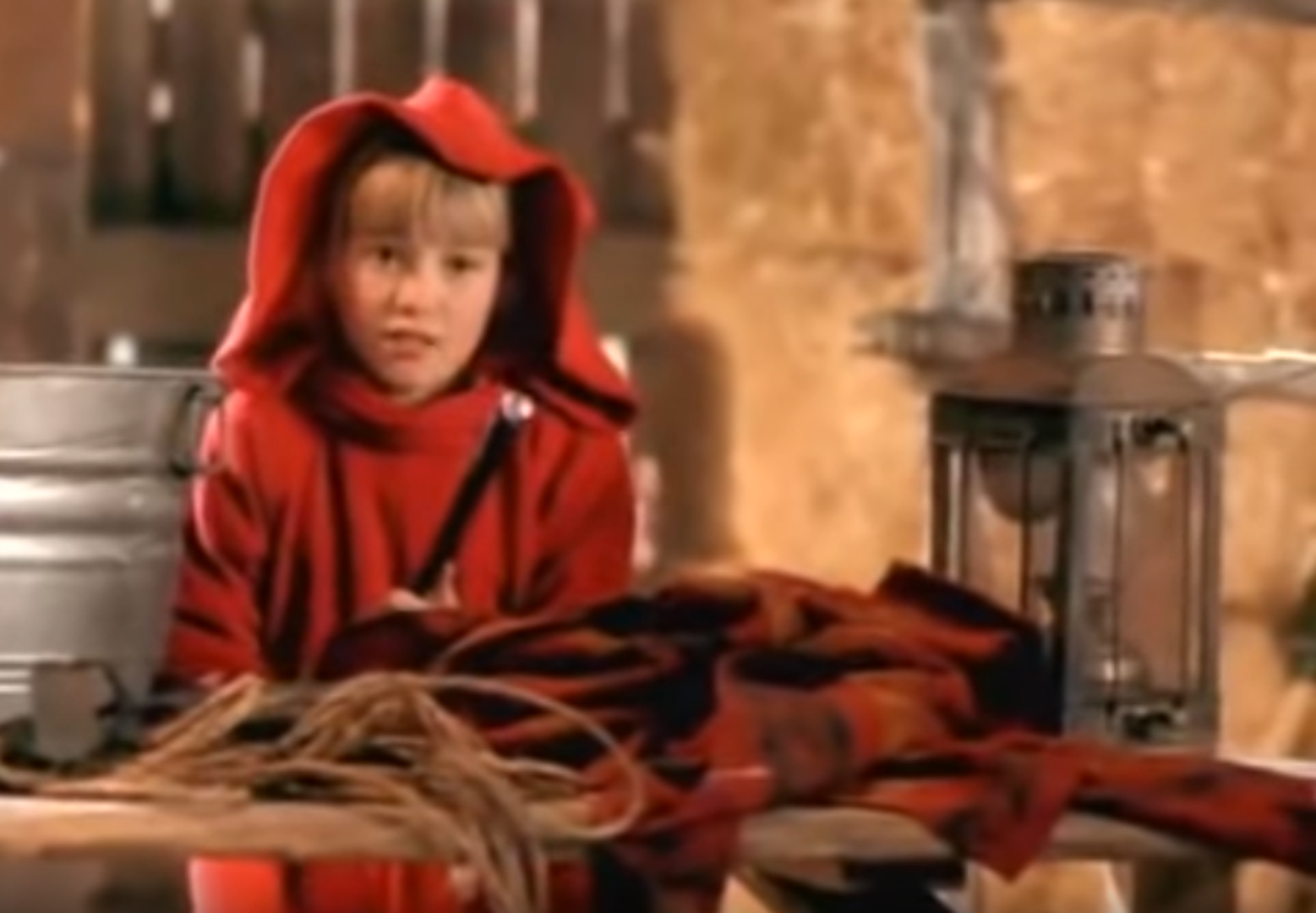 Casper Meets Wendy (1998.) Kasper koji je duh se udružuje s djevojčicom Wendy koja je vještica kako bi se zajedno borili protiv zla. 