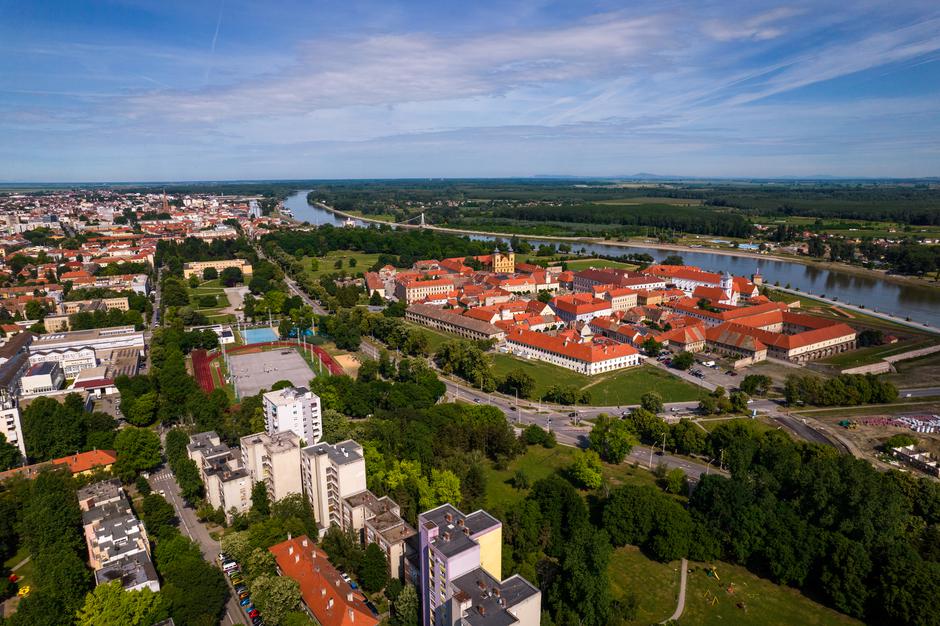 Osijek Wine and Walk