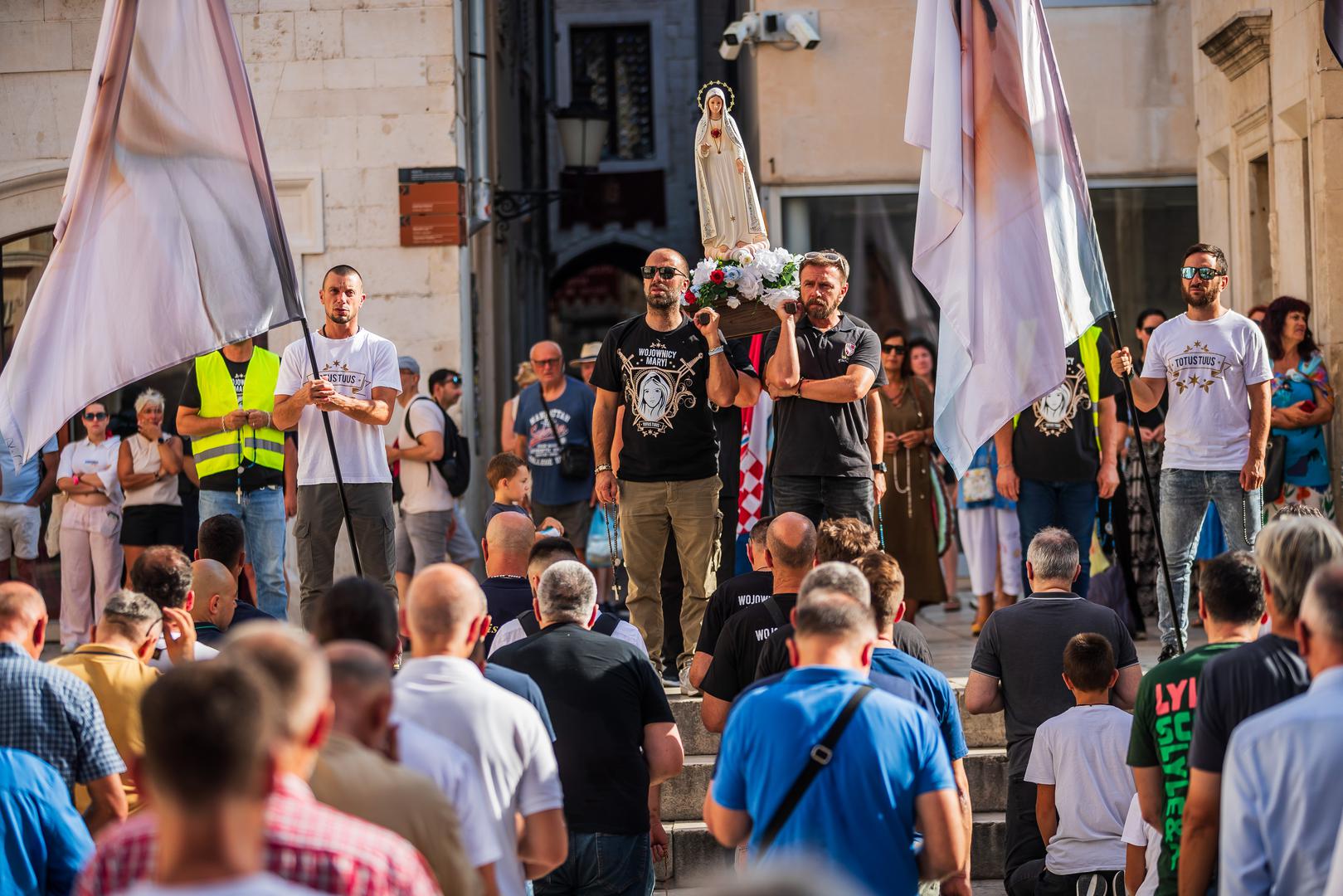 Diljem Hrvatske prva subota u mjesecu donijela je novu javnu molitvu koju su organizirali tzv. Vitezovi Bezgrešnog Srca Marijina.