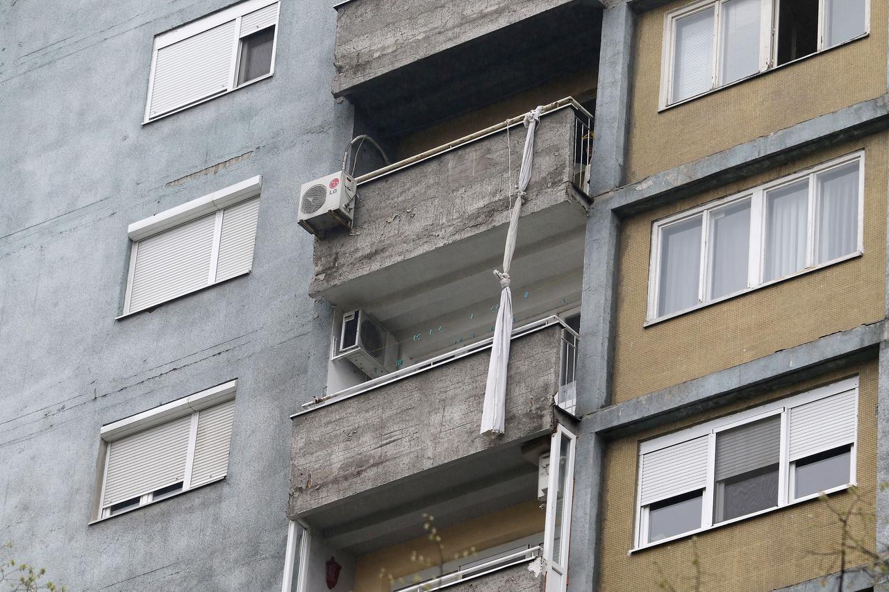 Buknuo požar u neboderu u Novom Beogradu