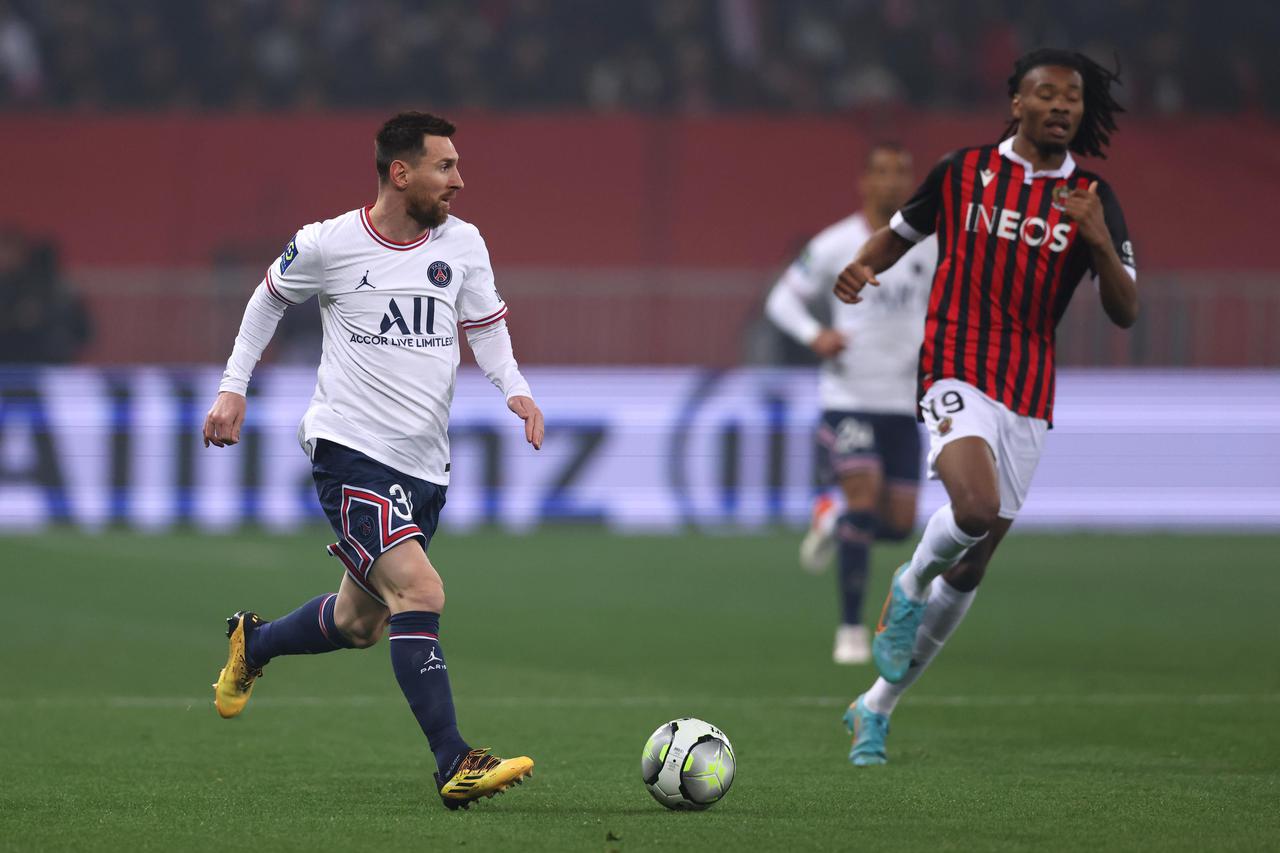 OGC Nice v Paris Saint Germain - Uber Eats Ligue 1 - Allianz Riviera Stadium